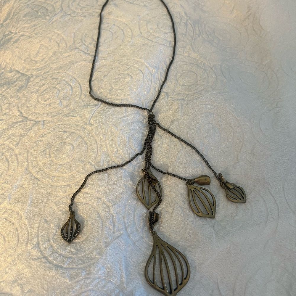 CHOLE + ISABEL NWOT‎ GOLD TONE PENDANTS RHINESTONES EMBLELLISH NECKLACE